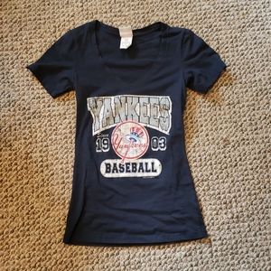 New York Yankees V Neck Fitted T-Shirt